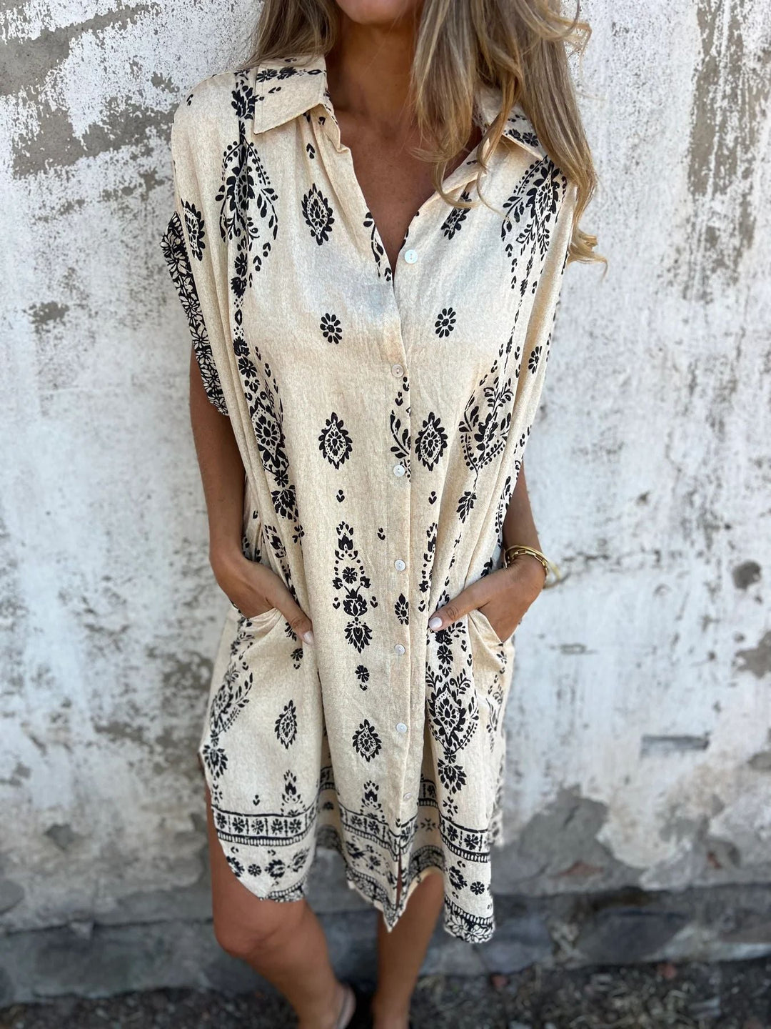 NOREEN | LOCKERES FREIZEITKLEID MIT KURZEN ÄRMELN