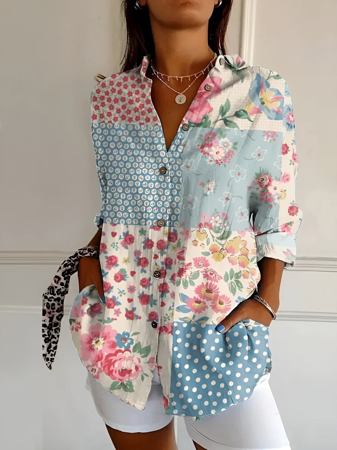 RIKA | FLORALE BLUSE MIT KNÖPFEN
