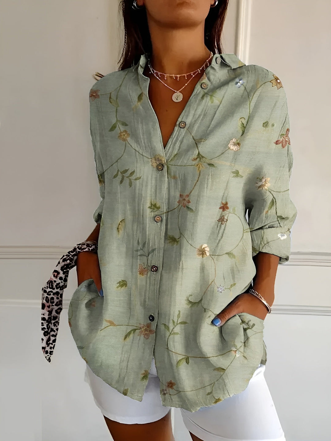 RIKA | FLORALE BLUSE MIT KNÖPFEN